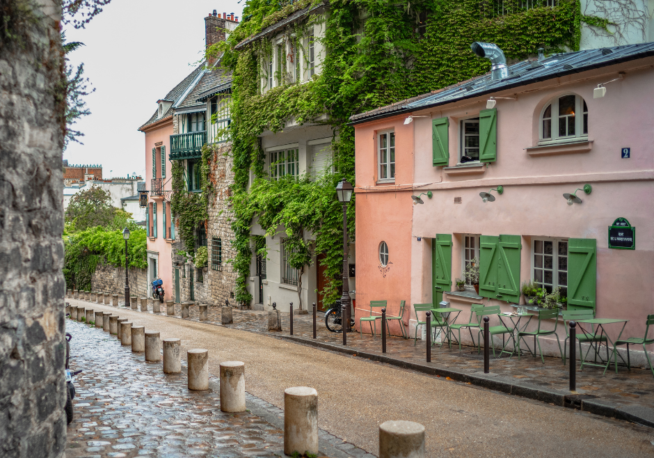 Au Lapin Agile: Montmartre’s Enduring Cabaret