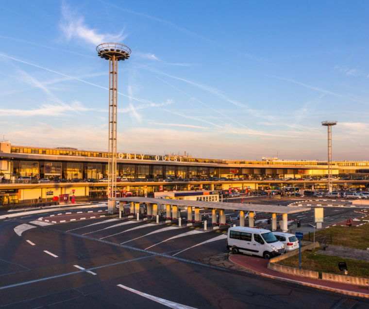 The Quickest Way to Get from Orly Airport to Montmartre.