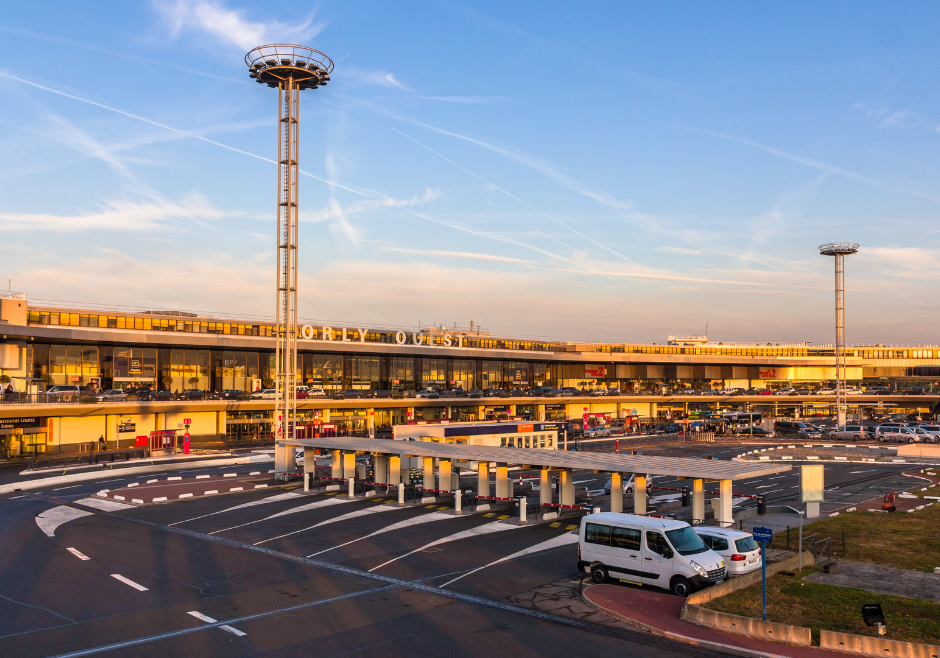 The Quickest Way to Get from Orly Airport to Montmartre.